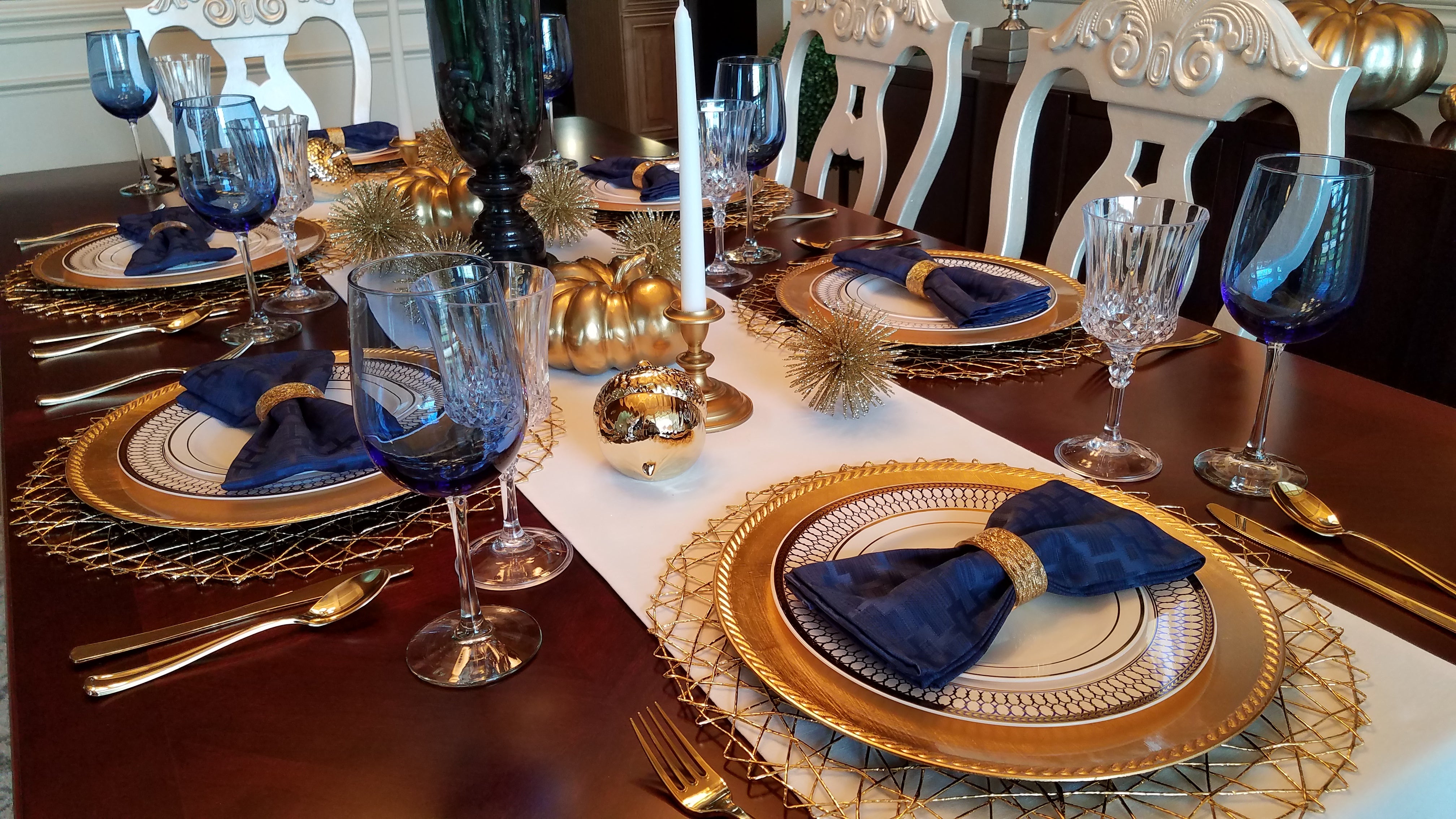 Elegant Extravagance: Creating a Luxurious Party Tablescape