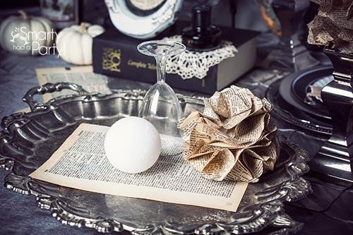 DIY Elegant Halloween Centrepiece